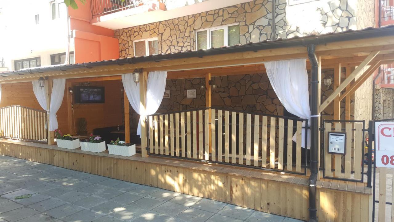 Sineva Guest House Равда Екстериор снимка