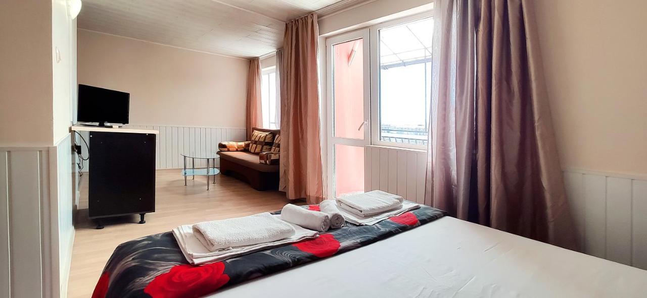 Sineva Guest House Равда Екстериор снимка