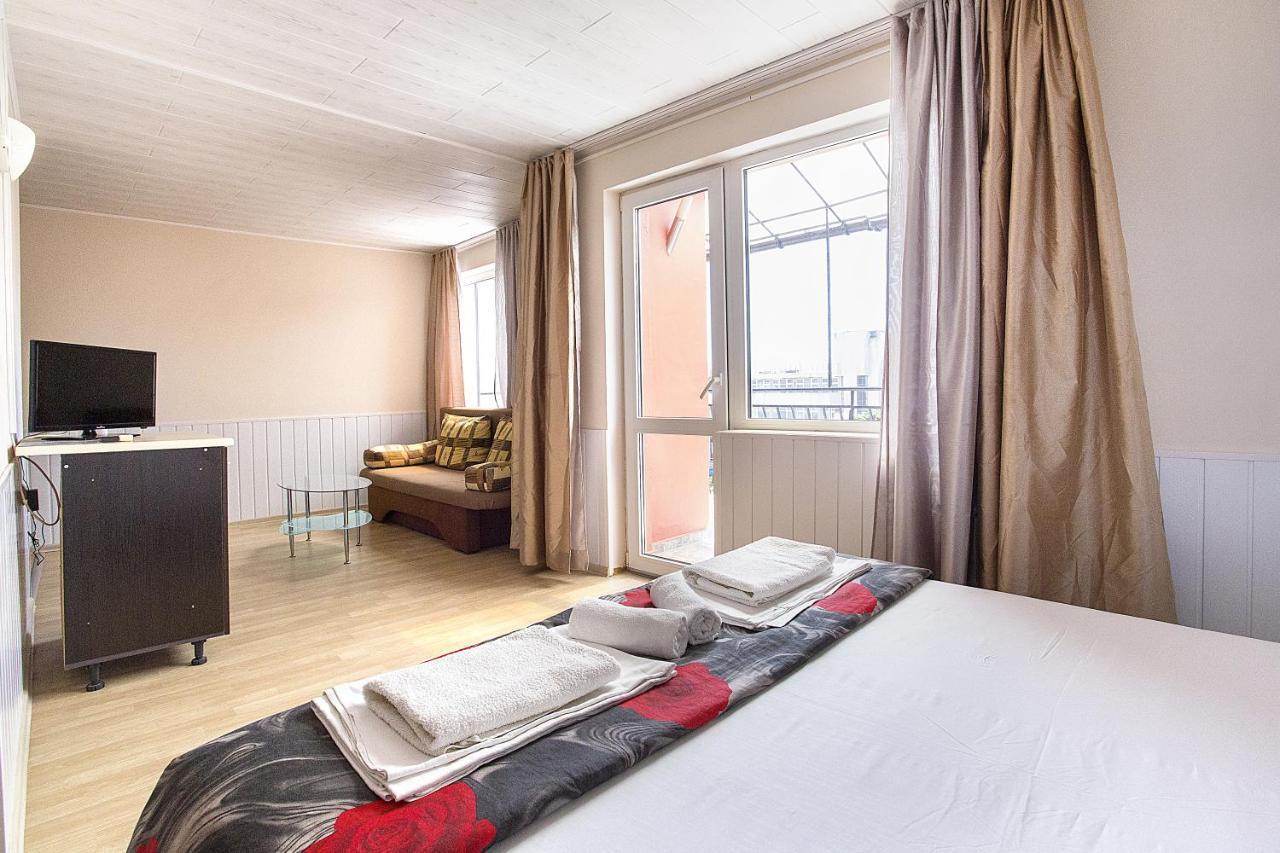Sineva Guest House Равда Екстериор снимка