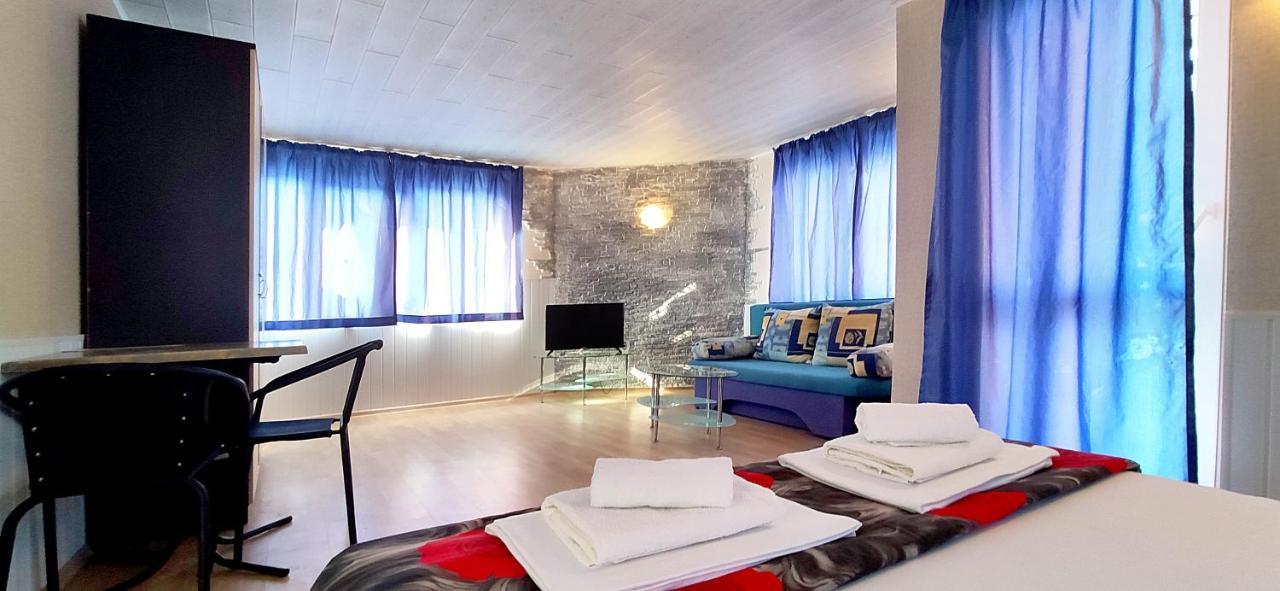 Sineva Guest House Равда Екстериор снимка