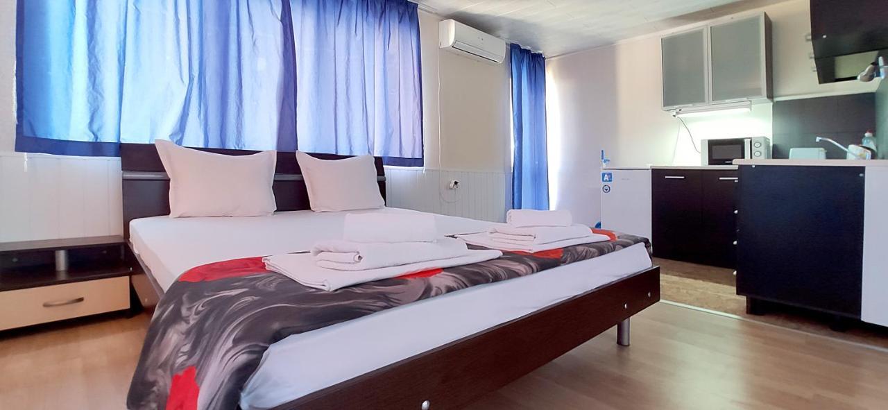 Sineva Guest House Равда Екстериор снимка
