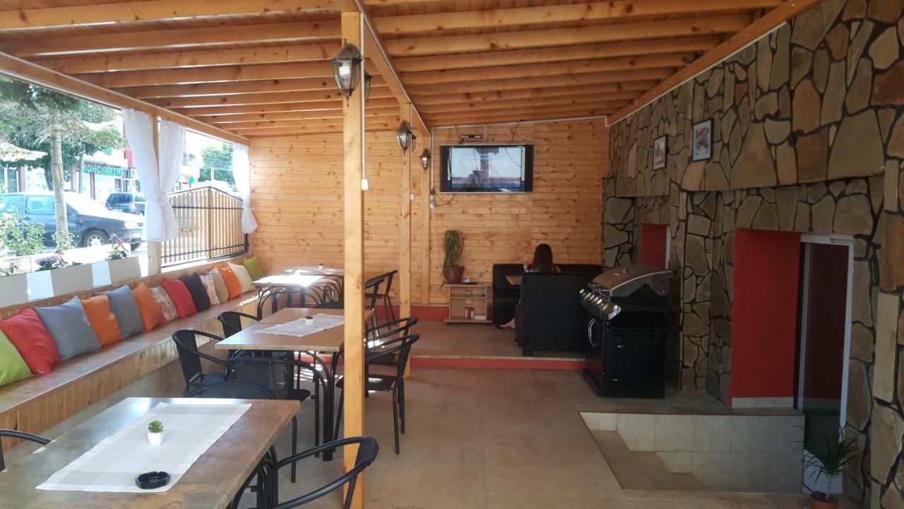 Sineva Guest House Равда Екстериор снимка