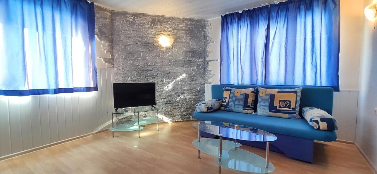 Sineva Guest House Равда Екстериор снимка