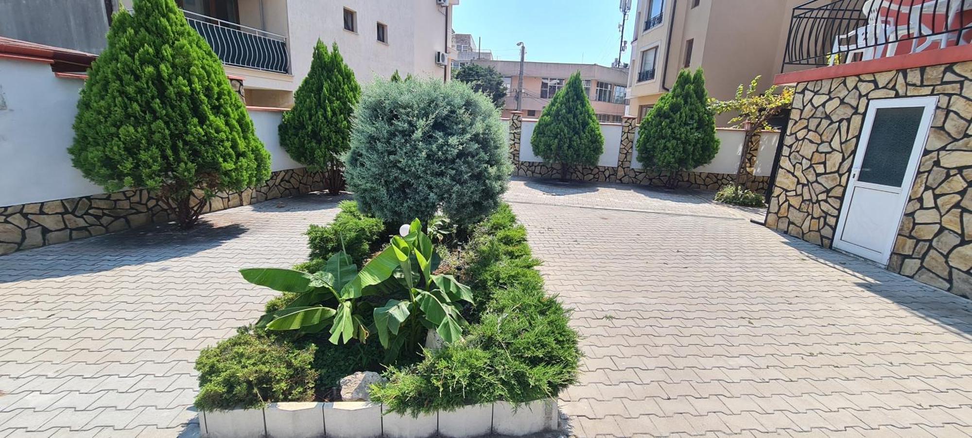 Sineva Guest House Равда Екстериор снимка